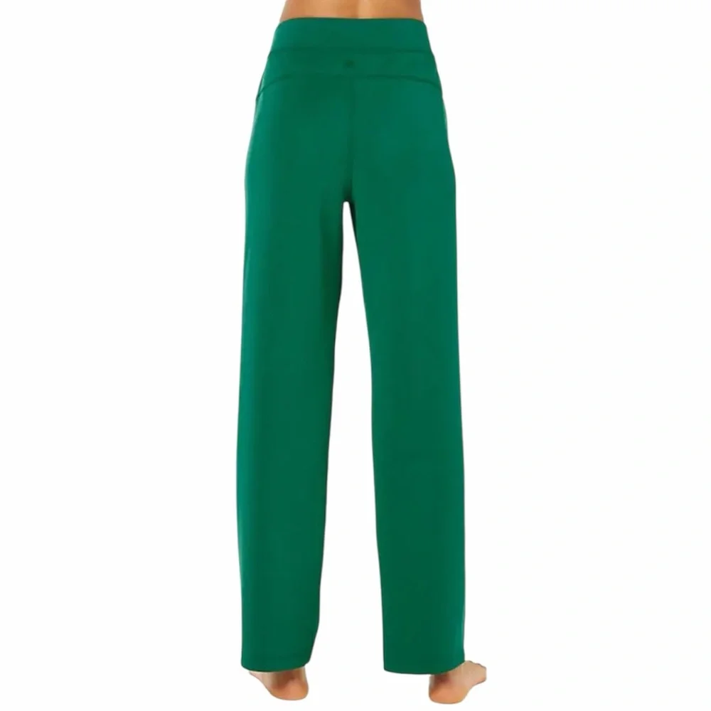 🌿 Lilly Pulitzer UPF 50+ 30.5" Alwyn High Rise Pant, Fiddle Leaf Green, FLAWED - Picture 3 of 16